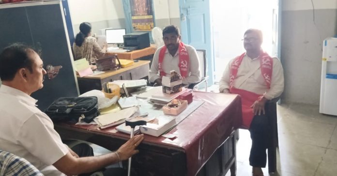 ఆదయ్య ప్రభుత్వ హై స్కూల్ ను సందర్శించిన సీపీఐ(ఎం)