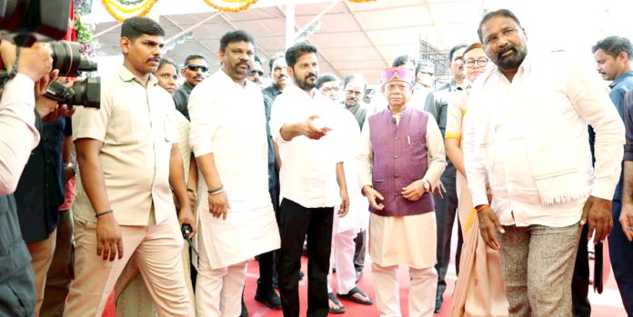 మినీ స్టేడియాలు,క్రీడా అకాడమీలు!