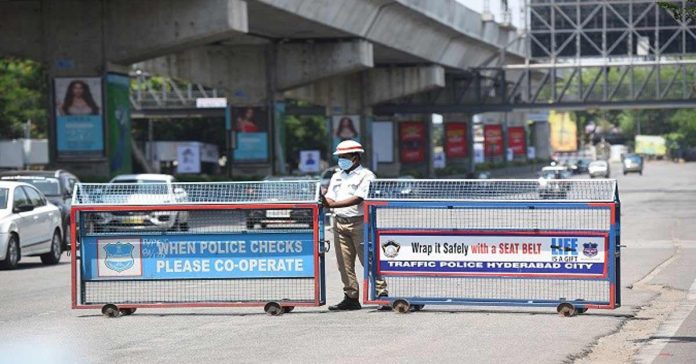 సిటీలో ఆ మార్గంలో ట్రాఫిక్ ఆంక్షలు