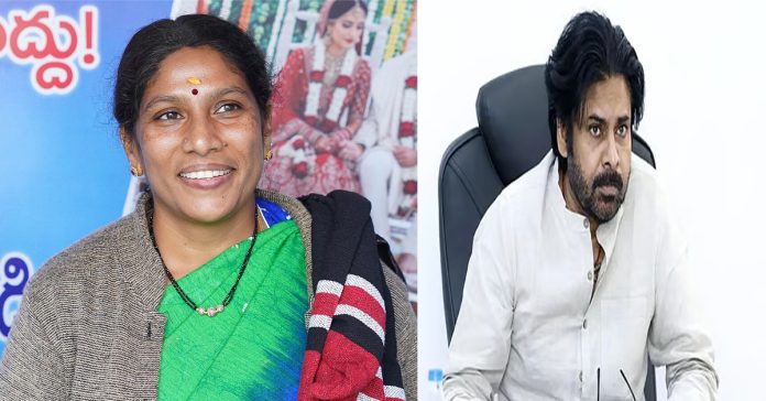 Vennela's Counter to Pawan Kalyan's Remarks