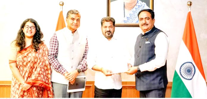 త్వరలో ఆయిల్పామ్ కాంప్లెక్స్ ప్రారంభం