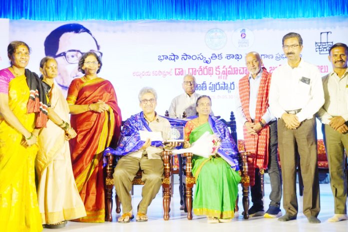 Dasarathi's statue