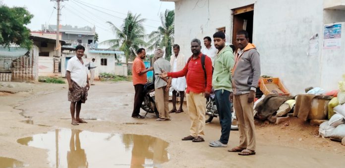 రోడ్డు మరమ్మత్తు పనులు వెంటనే చేపట్టాలి