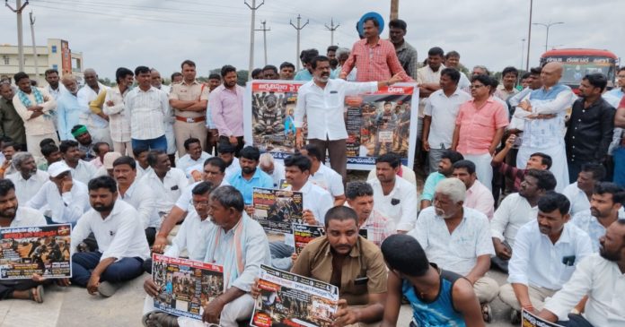 పాత్రికేయులపై దాడి ప్రజాస్వామ్యంపై దాడే: అఖిలపక్ష నేతలు