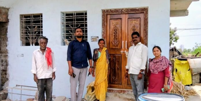 ఇందిరమ్మ ఇండ్ల నిర్మాణాలు త్వరితగతిన పూర్తి చేయాలి