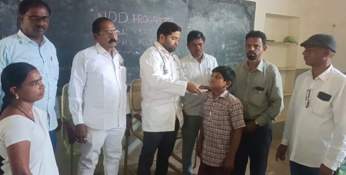 విద్యార్థులకు నూలిపురుగు మాత్రల పంపిణీ