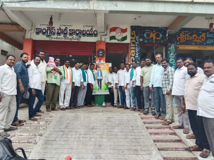 ముఖ్యమంత్రి రేవంత్ రెడ్డి చిత్రపటానికి పాలాభిషేకం