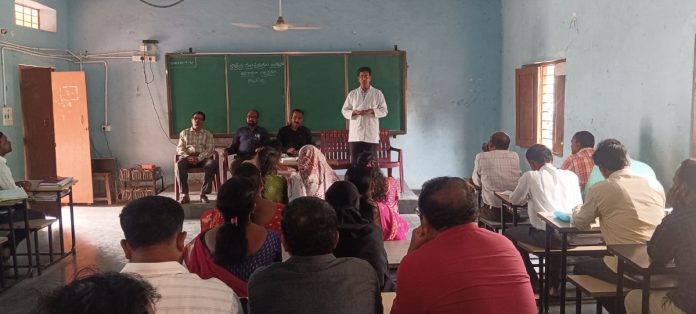 Awareness for teachers on the prevention of roundworms