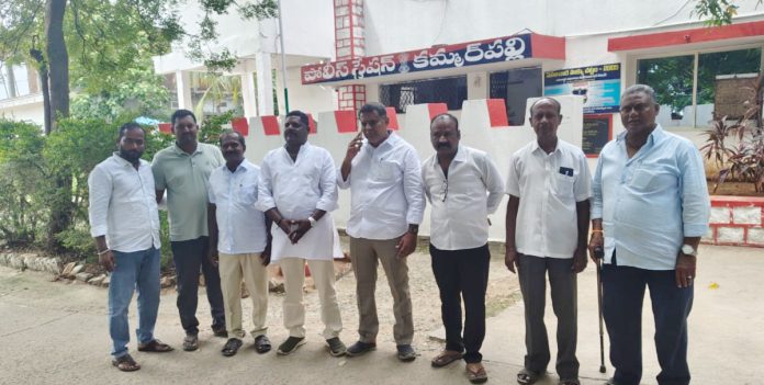 బీఆర్ఎస్ శ్రేణులపై పోలీసుల దమనకాండ