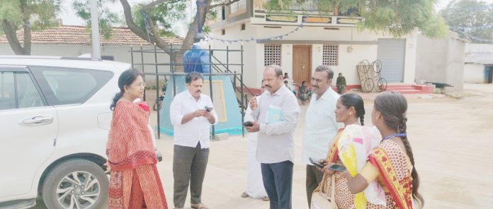 ఎస్ఐఆర్ డిజిటైజేషన్ ప్రక్రియను పరిశీలించిన రెవెన్యూ అదనపు కలెక్టర్