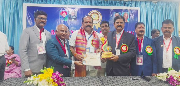 అంబేద్కర్ నేషనల్ అవార్డు అందుకున్న చందర్ నాయక్