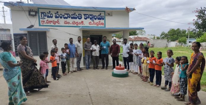 ప్రభుత్వ బడి పిల్లల కుటుంబాలకు ప్రాధాన్యత