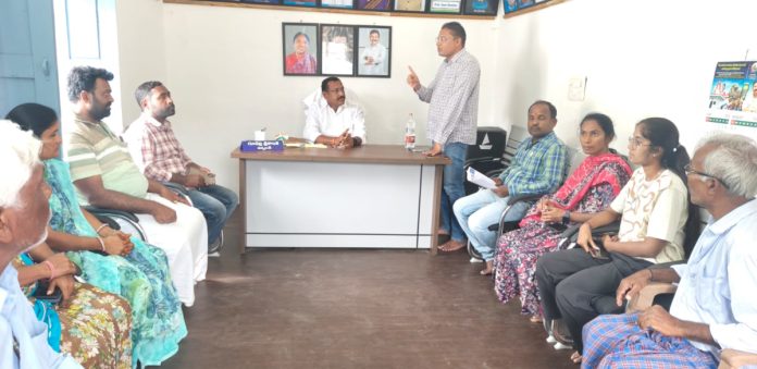 ఓటు హక్కును కాపాడుకోవాలి