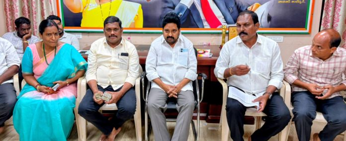 బూత్ లెవెల్ ఏజెంట్లే పార్టీకి ‘వెన్నెముక’