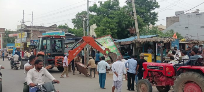రెండోరోజూ కొనసాగిన ఫుట్ పాత్ ఆక్రమణల తొలగింపు