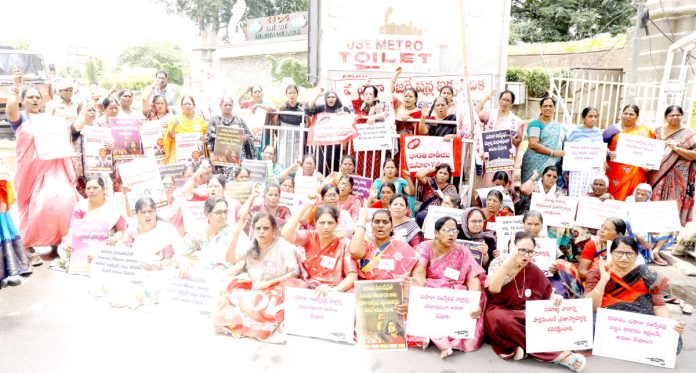 మహిళా రిజర్వేషన్ చట్టం అమలుకు చర్యలు చేపట్టాలి