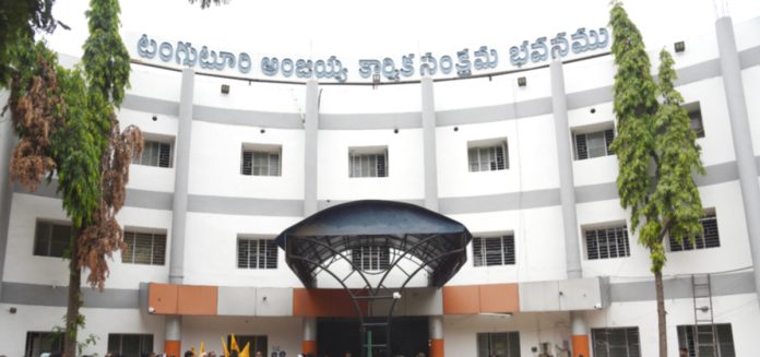 బీమా పేరుతో కార్మికుల సొమ్ము స్వాహా ?