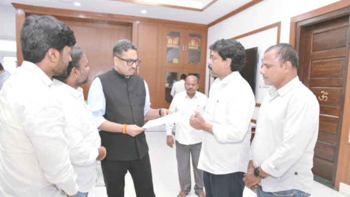 సీపీఎస్ రద్దు చేసి ఓపీఎస్ను పునరుద్ధరించండి