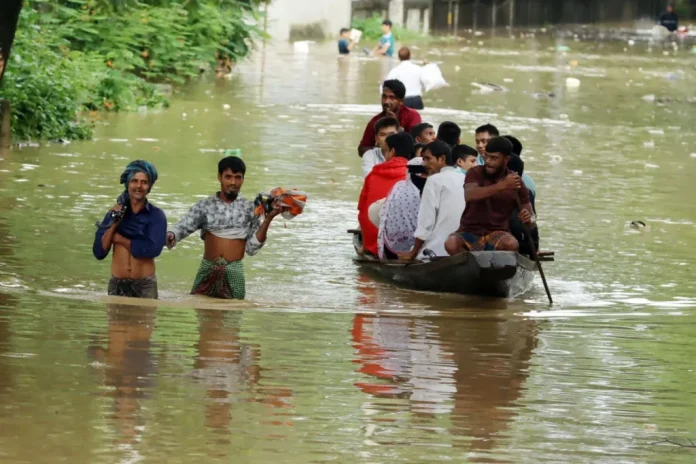 బంగ్లాదేశ్ లో ఎడతెరిపి లేని వర్షాలు.. 51 మంది మృతి