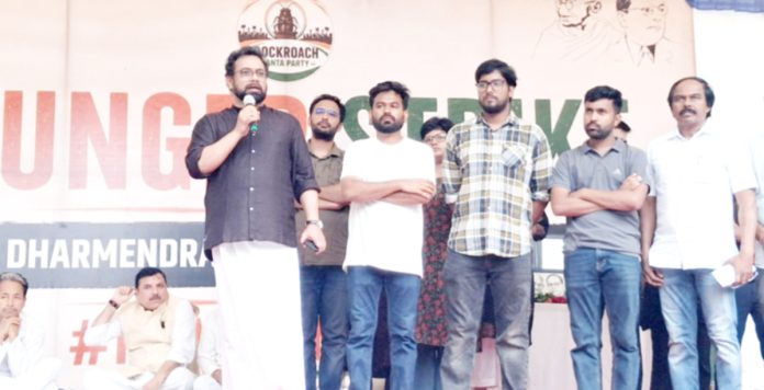 యువత వీధుల్లోకి రాకుండా ఈ దేశాన్ని కాపాడలేం