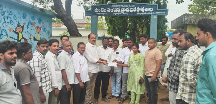 అర్హులైన ప్రతి కుటుంబానికి రేషన్ కార్డులు అందేలా ప్రభుత్వం కృషి