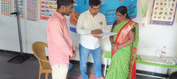 చిన్న ఏడ్గి జీపీ గ్రామంలో ఫ్రైడే- ఫ్రైడే పరిశీలించిన ఎంపీ ఓ రాము