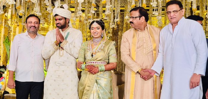 మంత్రి అజారుద్దీన్ తో కలిసి వివాహ వేడుకలో పాల్గొన్న ఎమ్మెల్యే తోట