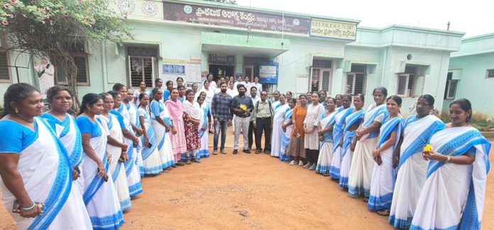 ఆశా దినోత్సవంలో జాతీయ ఆరోగ్య కార్యక్రమాలపై అవగాహన