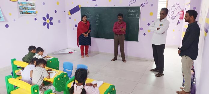MEO visits private school