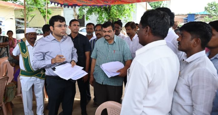 ఎస్ఐఆర్ ఫారాల ఆన్ లైన్ వెంటనే పూర్తి చేయాలి