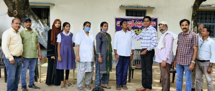 నులిపురుగుల మాత్రల పంపిణీ