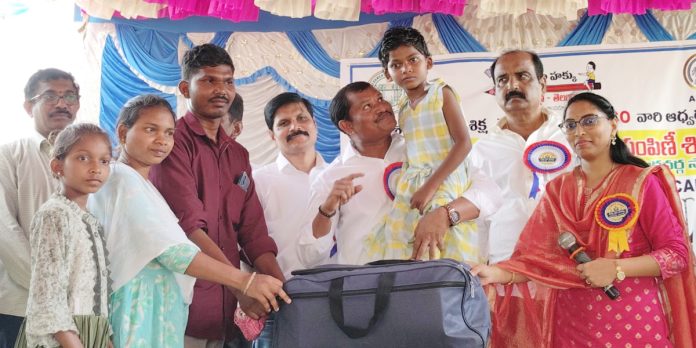 దివ్యాంగుల సంక్షేమానికి ప్రభుత్వం కట్టుబడి ఉంది