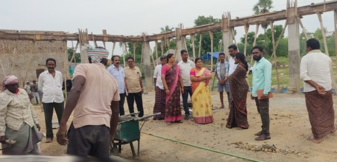 అభివృద్ధి పనులు వేగవంతం చేయాలి