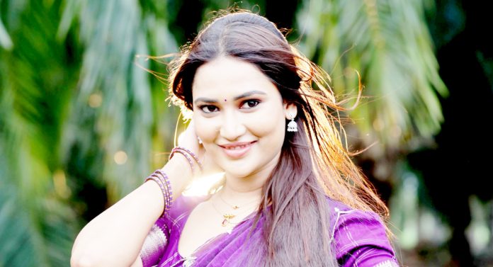 షాక్ ఇచ్చే ట్విస్ట్స్