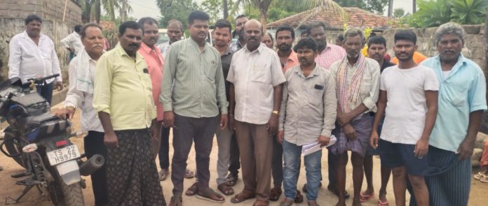 డేంజర్ జోన్ సర్వే బృందాన్ని అడ్డగింత