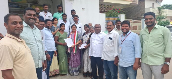ఎస్ఐఆర్ లో ప్రతి ఒక్కరూ పాల్గొనాలి: మాజీ ఎమ్మెల్యే ఆకుల లలిత
