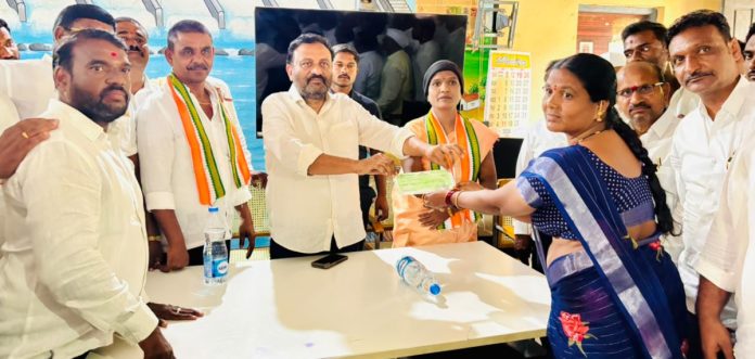 తహశీల్దార్ నూతన భవన నిర్మాణానికి రూ. 25 లక్షలు మంజూరు: ఎమ్మెల్యే తోట