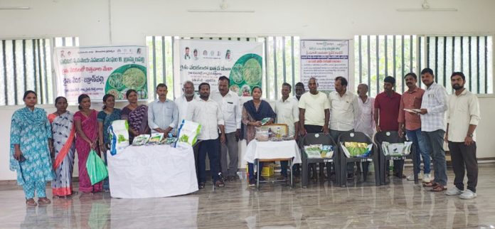 రైతు ముంగిట్లో నాణ్యమైన విత్తనాలు