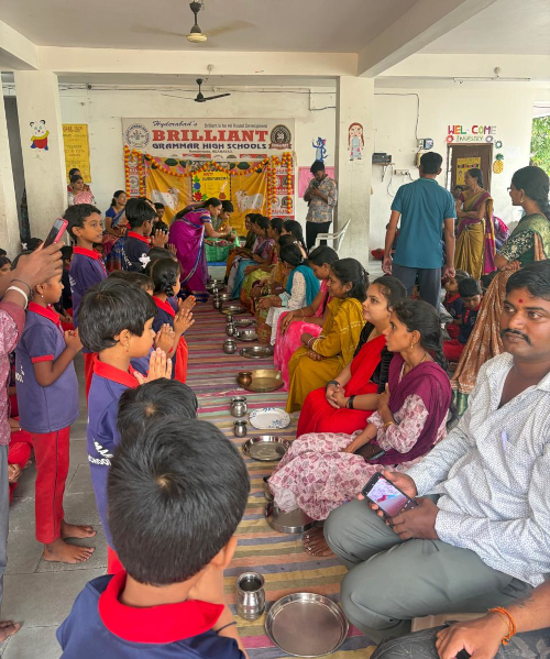 బ్రిలియంట్ గ్రామర్ హైస్కూల్లో గురు పూర్ణిమ ఉత్సవం