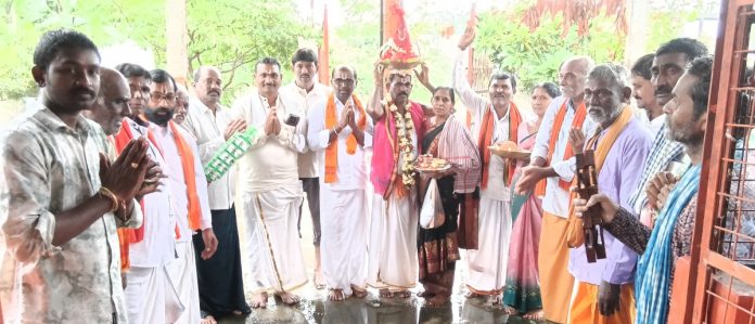 కొయ్యూరులో వైభవంగా కలశం ఊరేగింపు