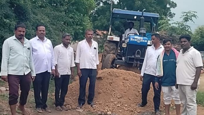 బస్వాపూర్ గుంతల రోడ్లకు మహార్ధశ