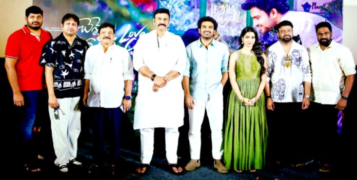వెండితెరపై మునుపెన్నడూ చూడని ప్రేమ కథ