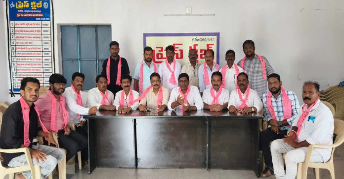 మీడియా, కేసీఆర్ పై ఎమ్మెల్యే బొజ్జు పటేల్ వ్యాఖ్యలు ఉపసంహరించుకోవాలి
