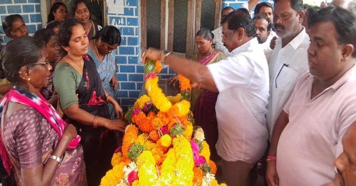 ప్రజా ఉద్యమ నాయకుడు మాణిక్ బాబు