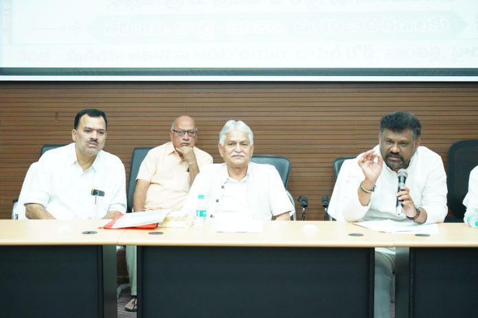 ప్రజల విశ్వాసాన్ని నిలబెట్టుకునేదే నిజమైన జర్నలిజం