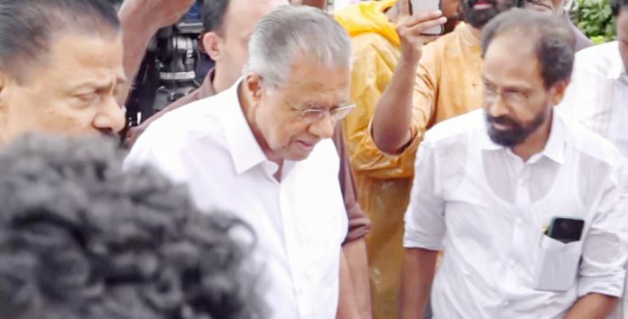 ప్రజలను అప్రమత్తం చేయడంలో యూడీఎఫ్ ప్రభుత్వం ఘోర విఫలం