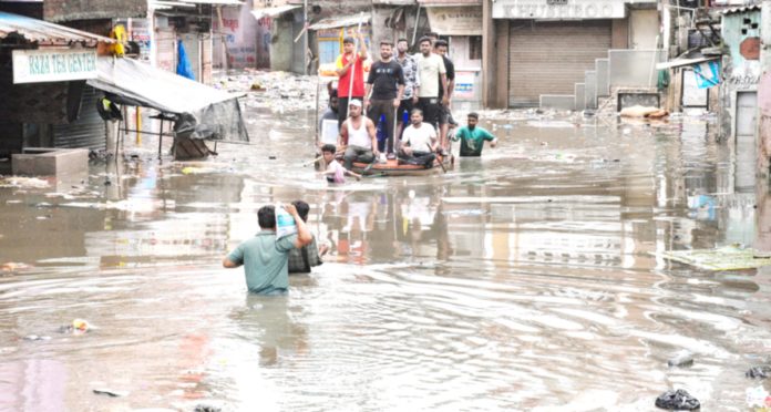 Indian cities in a flood of unplanned urbanization