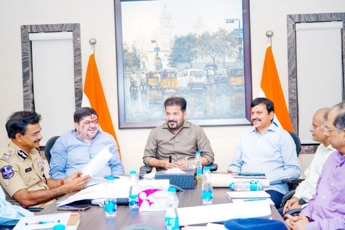 జనావాసాల పరిధిలోనే ఇందిరమ్మ ఇండ్లు