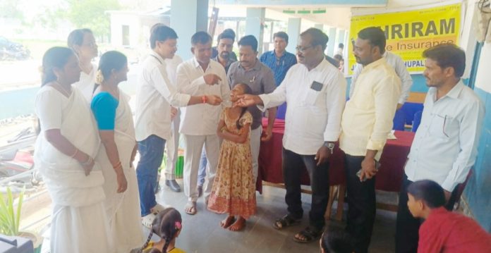 మల్హర్ లో నులిపురుగుల పంపిణీ 98 శాతం పూర్తి