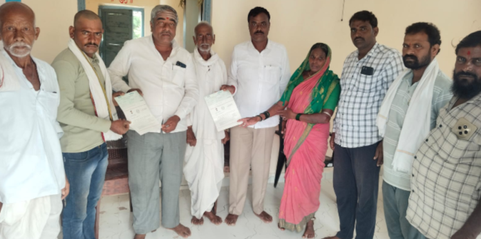 సీఎంఆర్ఎఫ్ చెక్కుల మంజూరుకు ఎమ్మెల్యే ప్రత్యేక కృషి